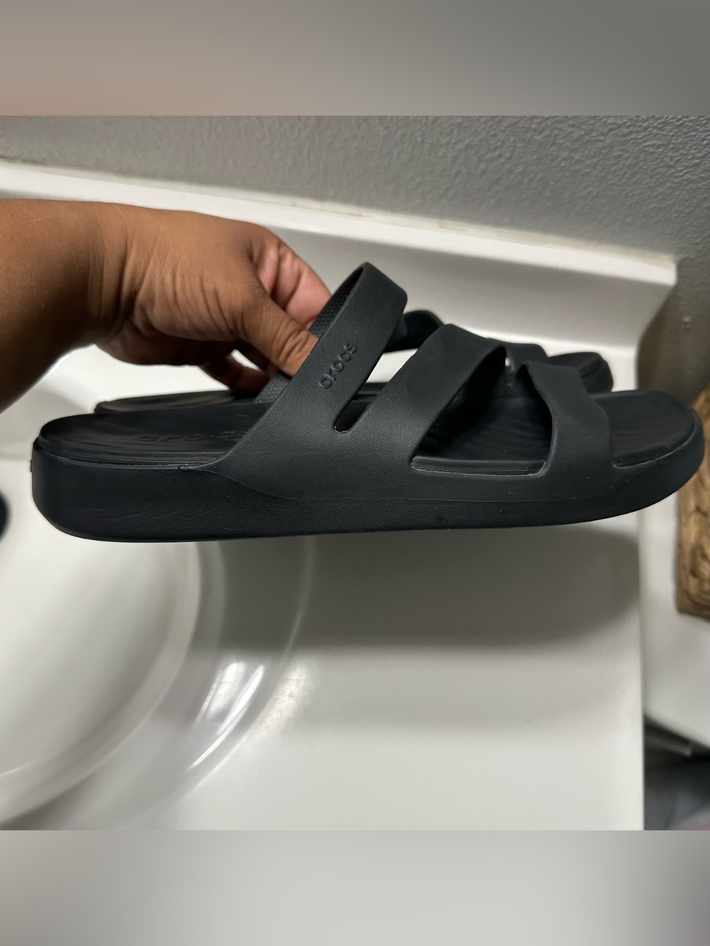 Crocs Women's Getaway Strappy Sandals - Picture 3 of 8